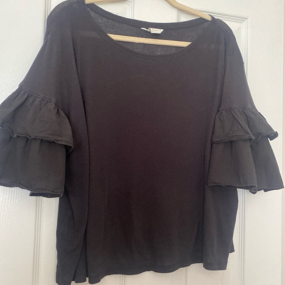 H&M Gray Ruffled Bell Sleeve Blouse
